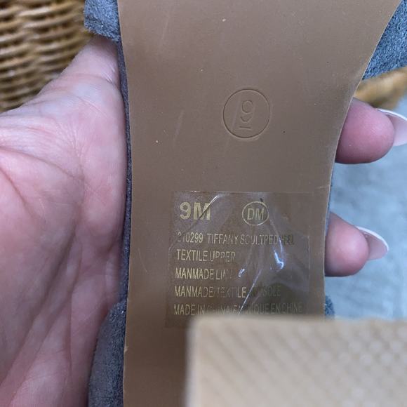 Maurice’s Tiffany Sculpted Faux Suede Heeled Sandals Back Zip Ankle Strap Sz 9 - Picture 9 of 9